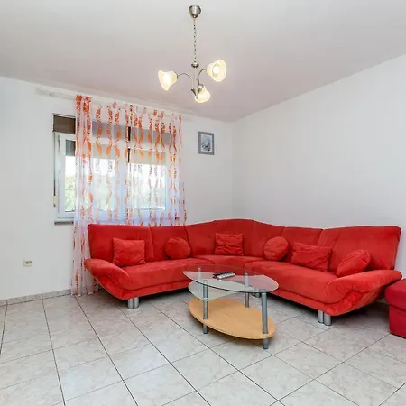 Rosa Apartment *